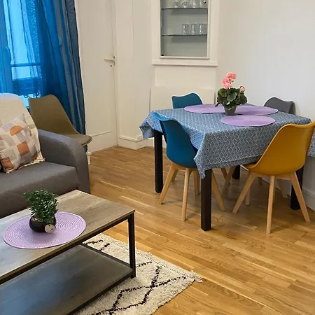 Adrienne Et Bertrand Apartment